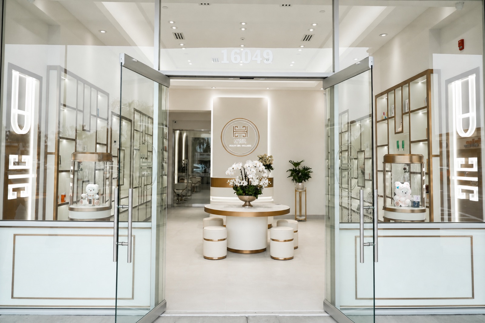 Hwa Spa Treatment 1